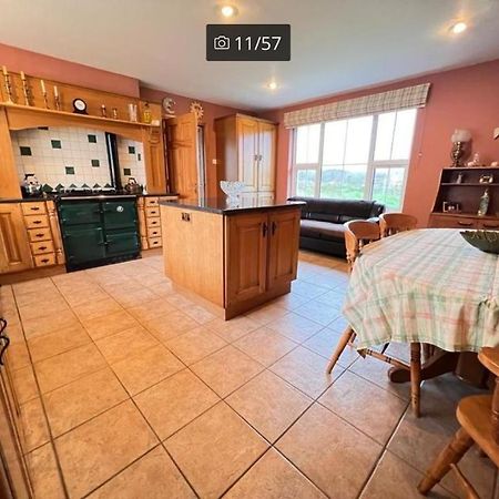 ブッシュミルズ Asdee House Bed & Breakfast エクステリア 写真